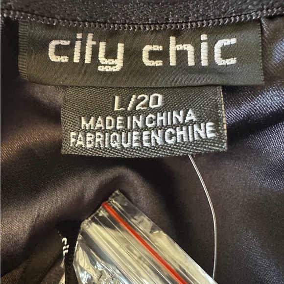 City Chic Pleat Desire Formal Event Midi Dress - Navy Sz L/20 - Picture 7 of 11